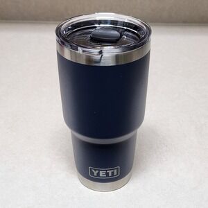 YETI Rambler 30 oz Tumbler Navy Blue Stainless Steel MagSlider Lid Fortress Logo